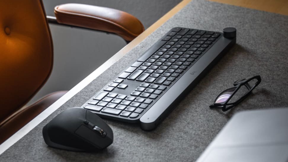 Wireless or Wired keyboards