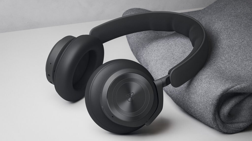 Design of Bang & Olufsen Beoplay HX