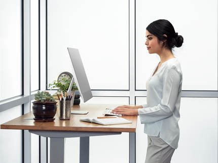 7 Benefits of Standing Desk that may Surprise you