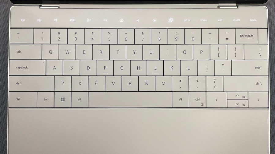 KeyBoard and Touchpad of Dell XPs 13